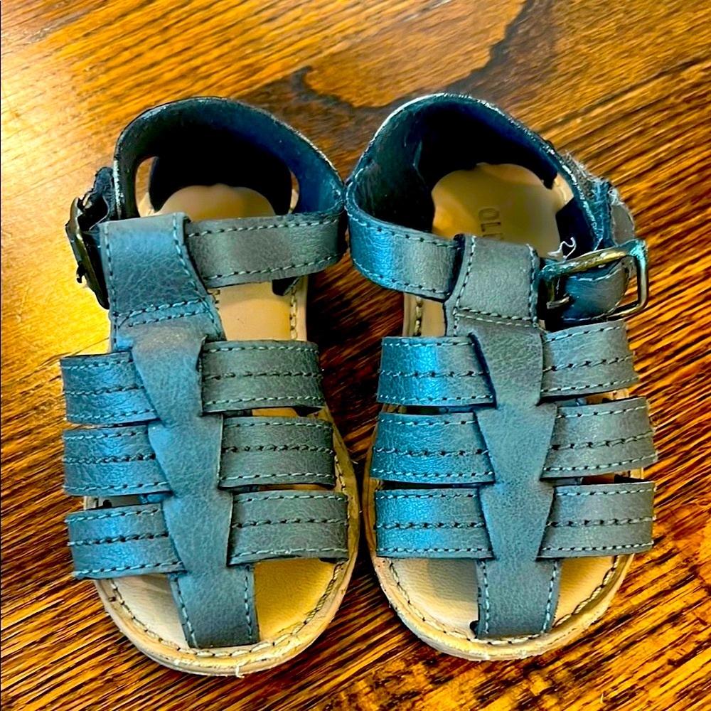Kids Gray/Brown Fisherman Sandals, Old Navy, Size 5